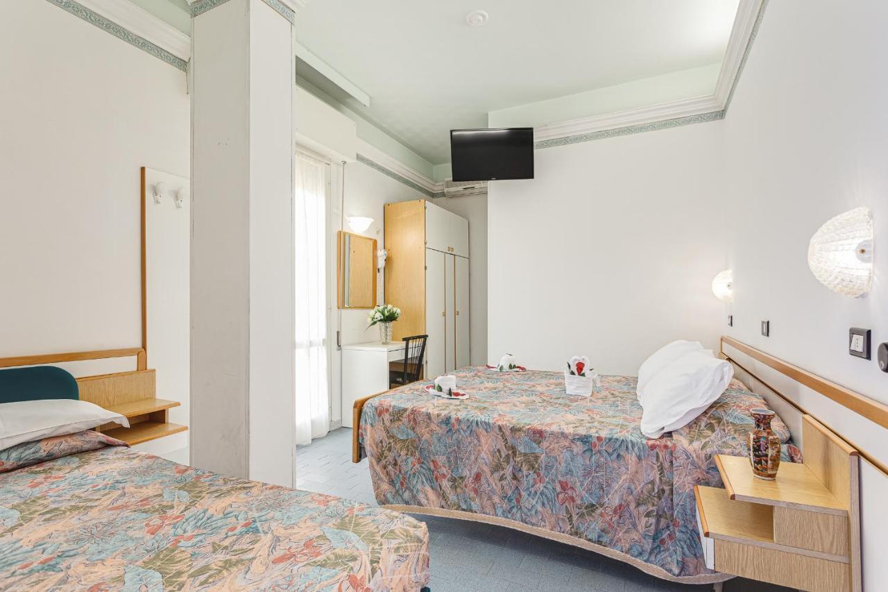 Hotel Augustus Gatteo a Mare Εξωτερικό φωτογραφία