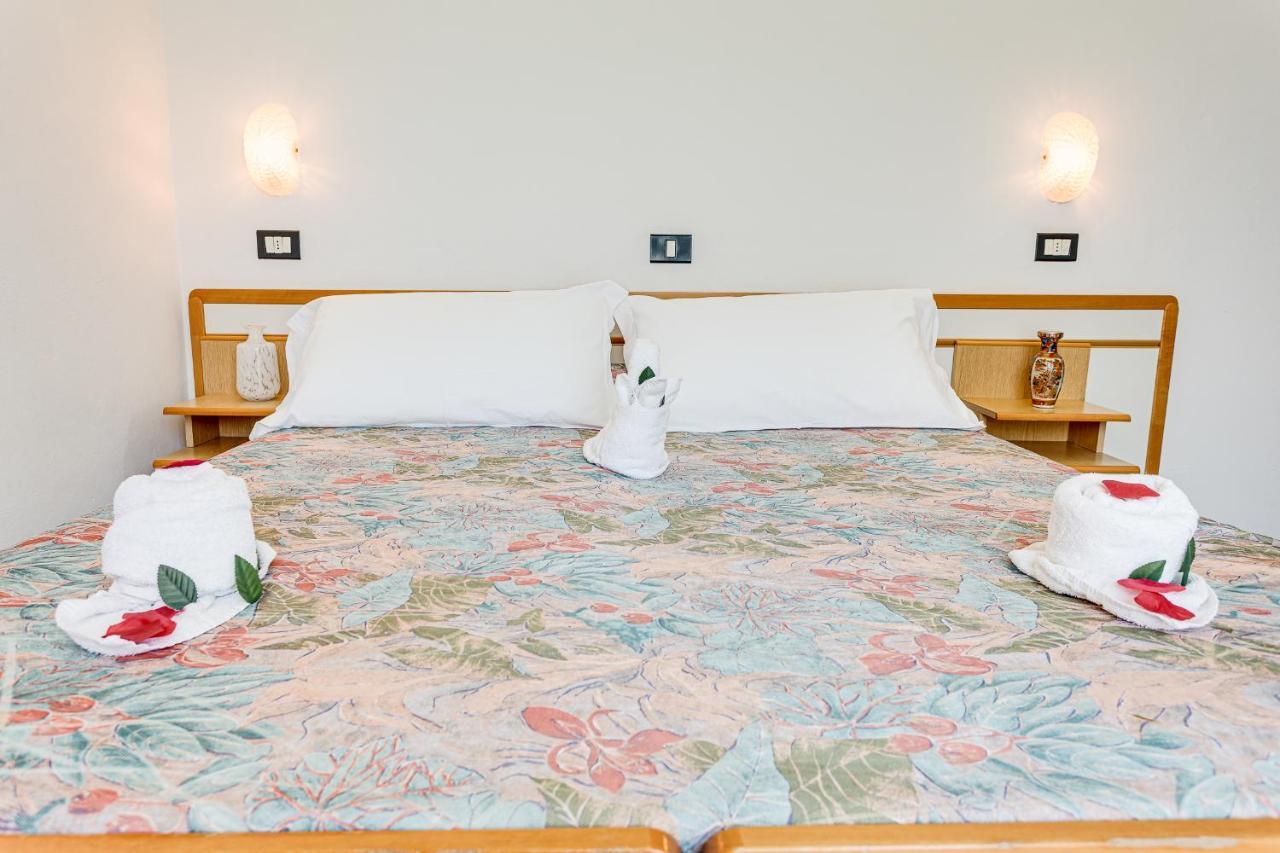 Hotel Augustus Gatteo a Mare Εξωτερικό φωτογραφία