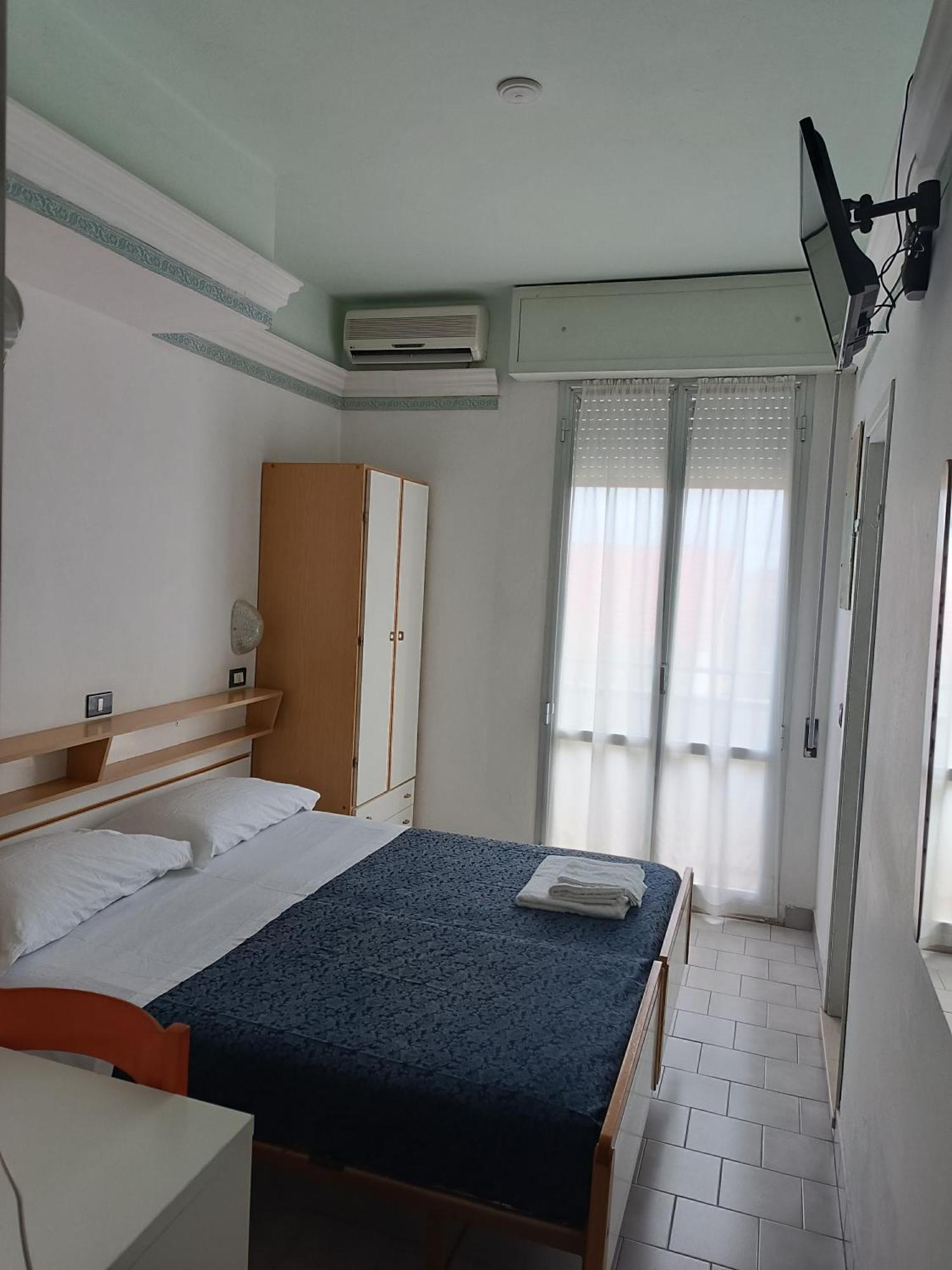 Hotel Augustus Gatteo a Mare Εξωτερικό φωτογραφία