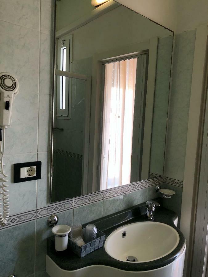 Hotel Augustus Gatteo a Mare Εξωτερικό φωτογραφία